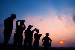 亿万先生MR故事