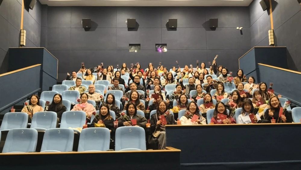 亿万先生MR集团丨光影开放 致敬“她力量”